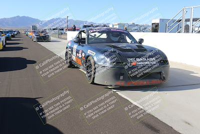 media/Nov-19-2022-Speed Ventures (Sat) [[eb5c8f9508]]/Around the Pits/Pre Grid Race Group/